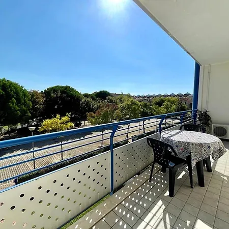 Apartman Flat In A With Shared Pool *