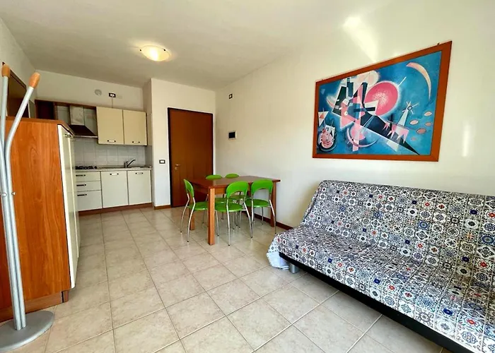 Διαμέρισμα Flat In A With Shared Pool