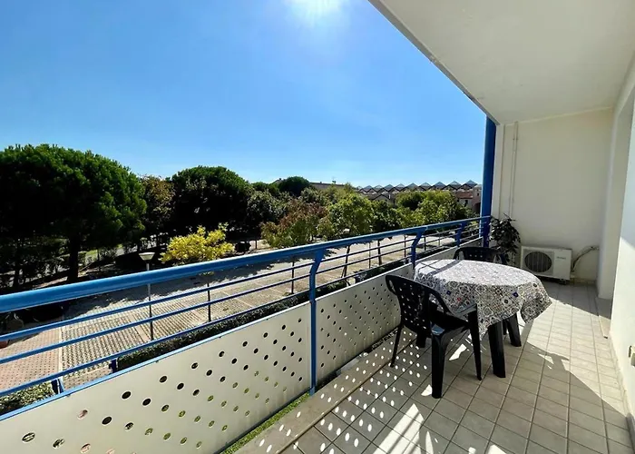 Апартаменты Flat In A With Shared Pool *