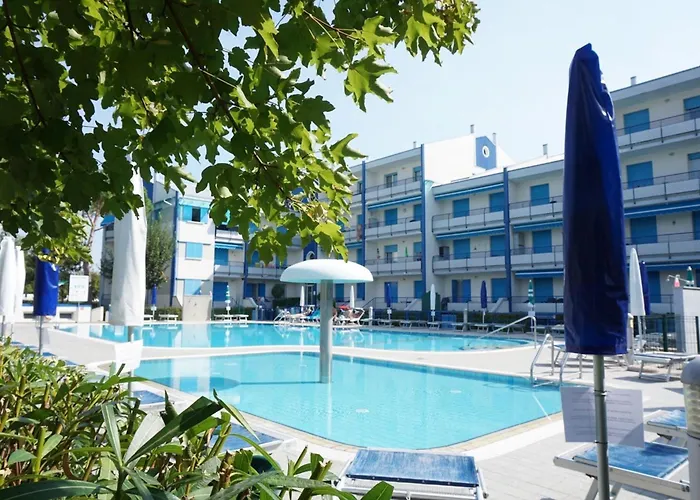 Flat In A With Shared Pool